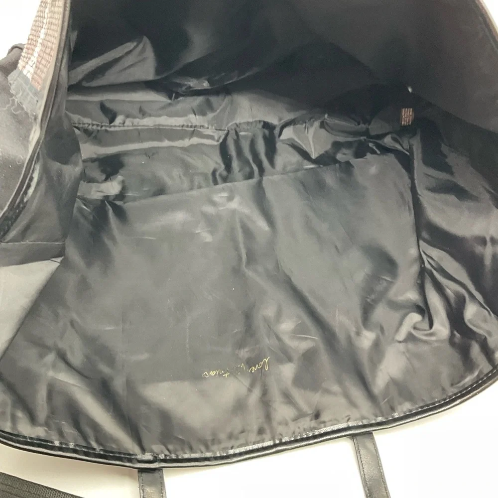NWT VICTORIAS SECRET SEQUINS TOTE‎